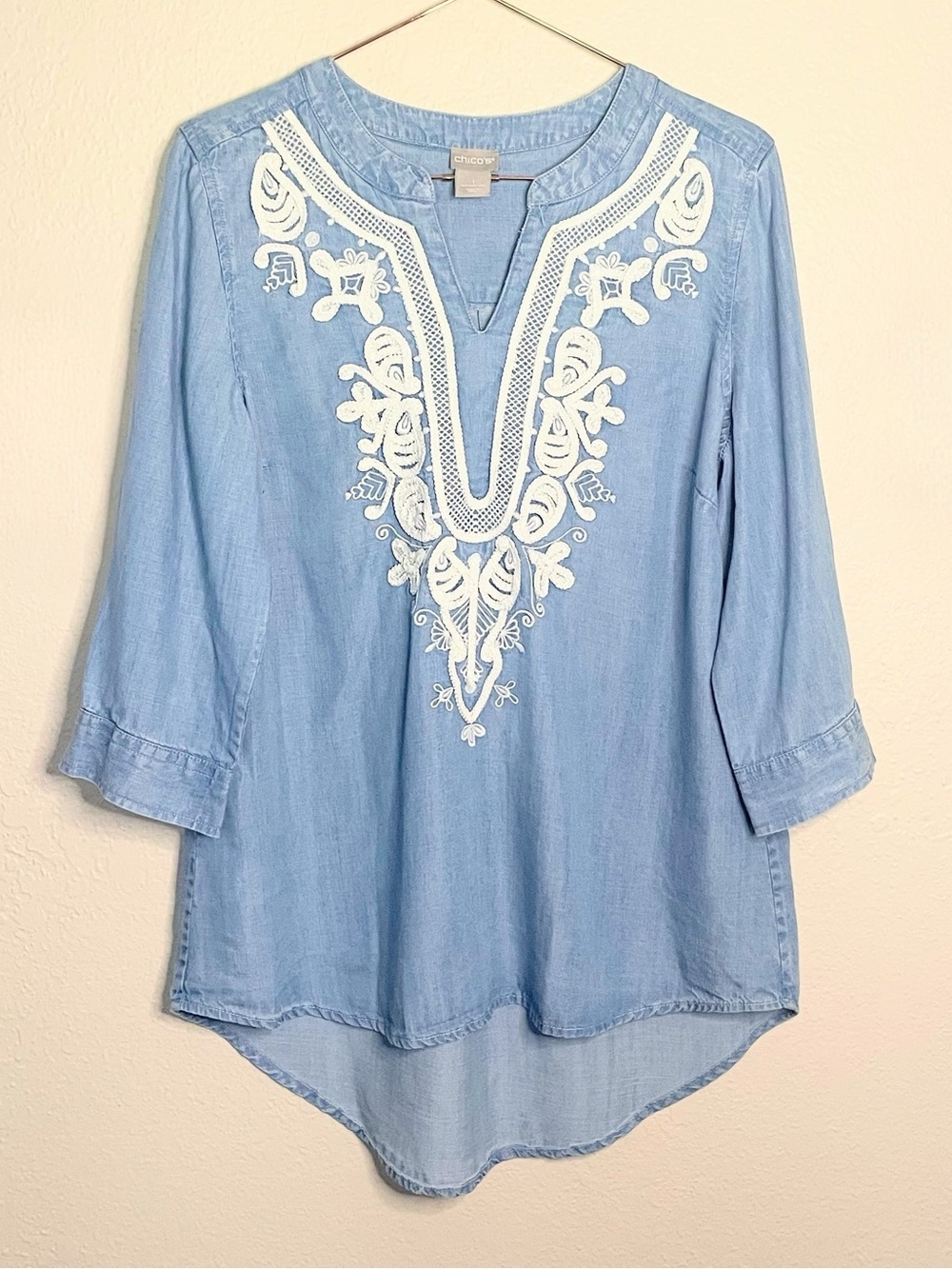 Chico’s Embroidered Lyocell Chambray Tunic Size 1